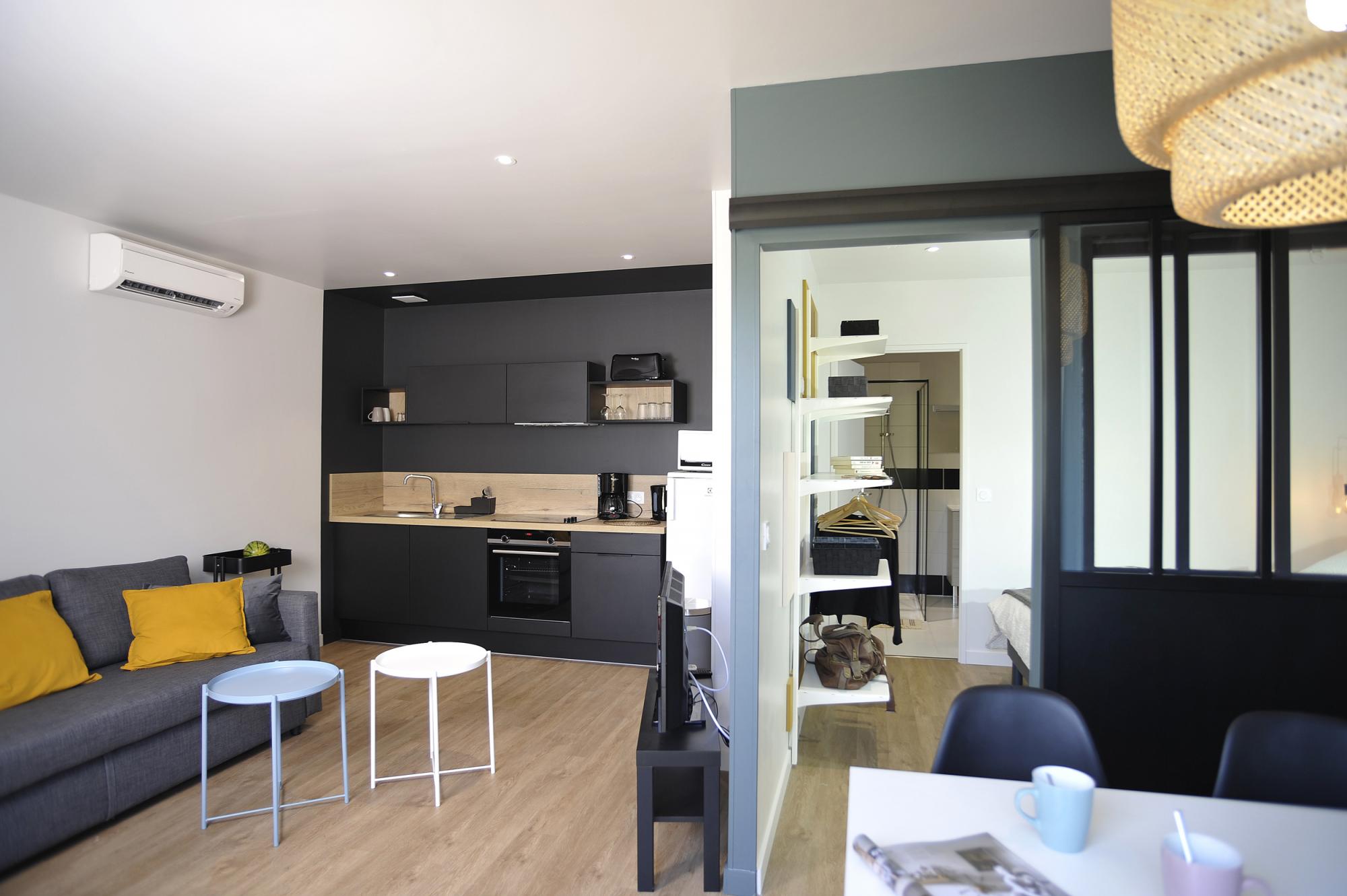 Location appartement 12 meublé avec terrasse à Jonzac (Charente Maritime 17) 